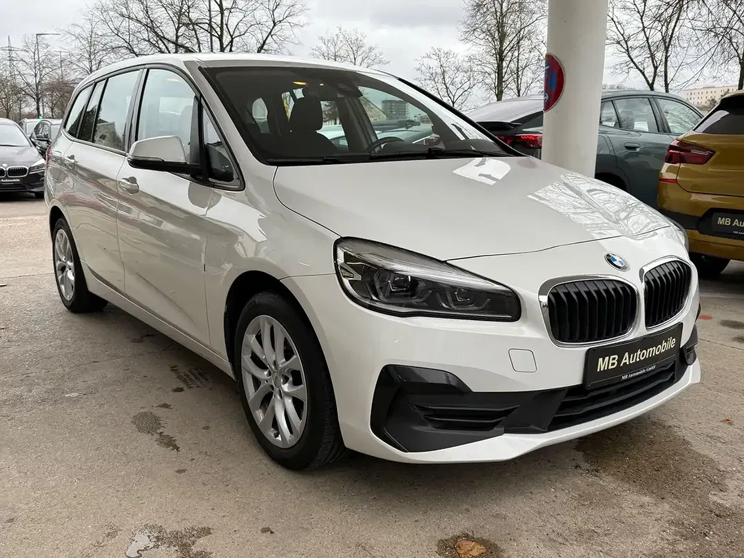 BMW 218 - Thumbnail 3