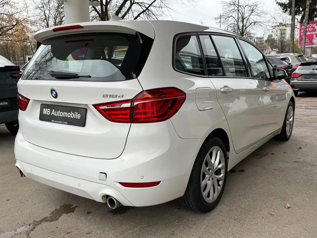 BMW 218 - Thumbnail 4