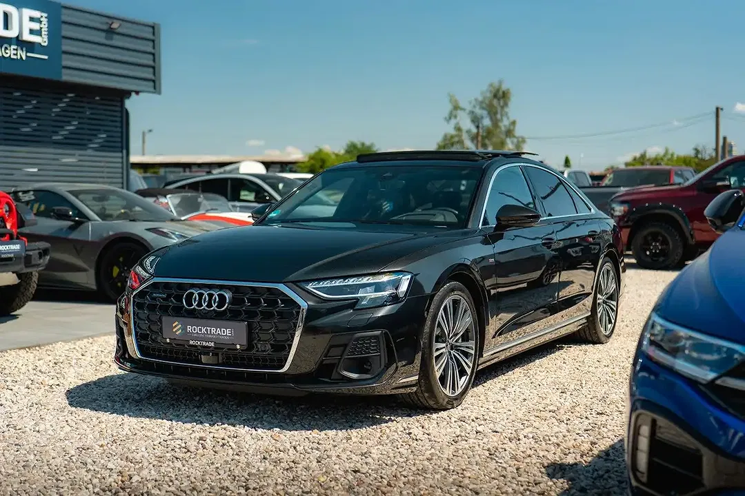 Audi A8 - Thumbnail 13