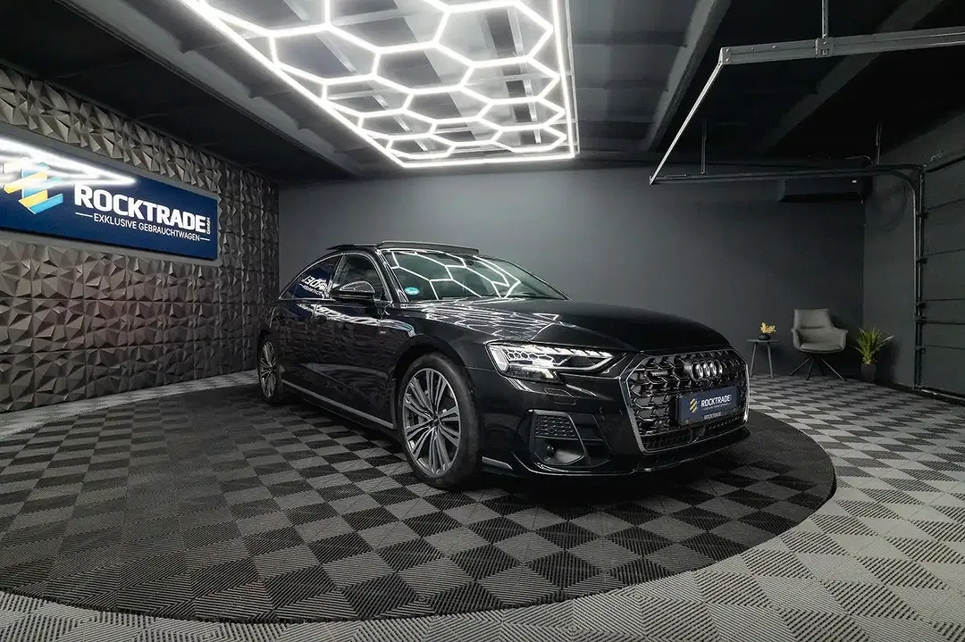 Audi A8 - Thumbnail 5