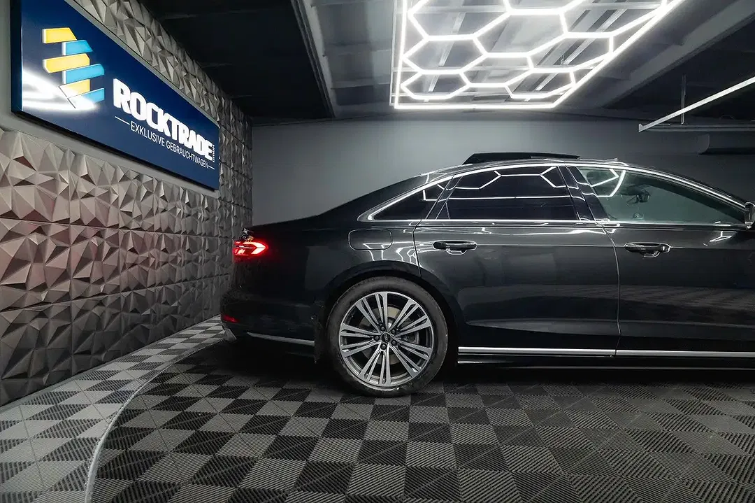 Audi A8 - Thumbnail 7