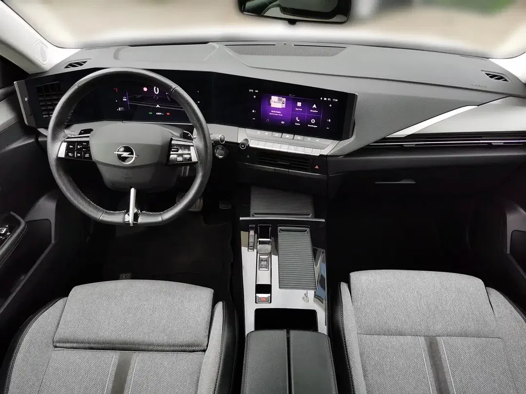 Opel Astra - Thumbnail 11