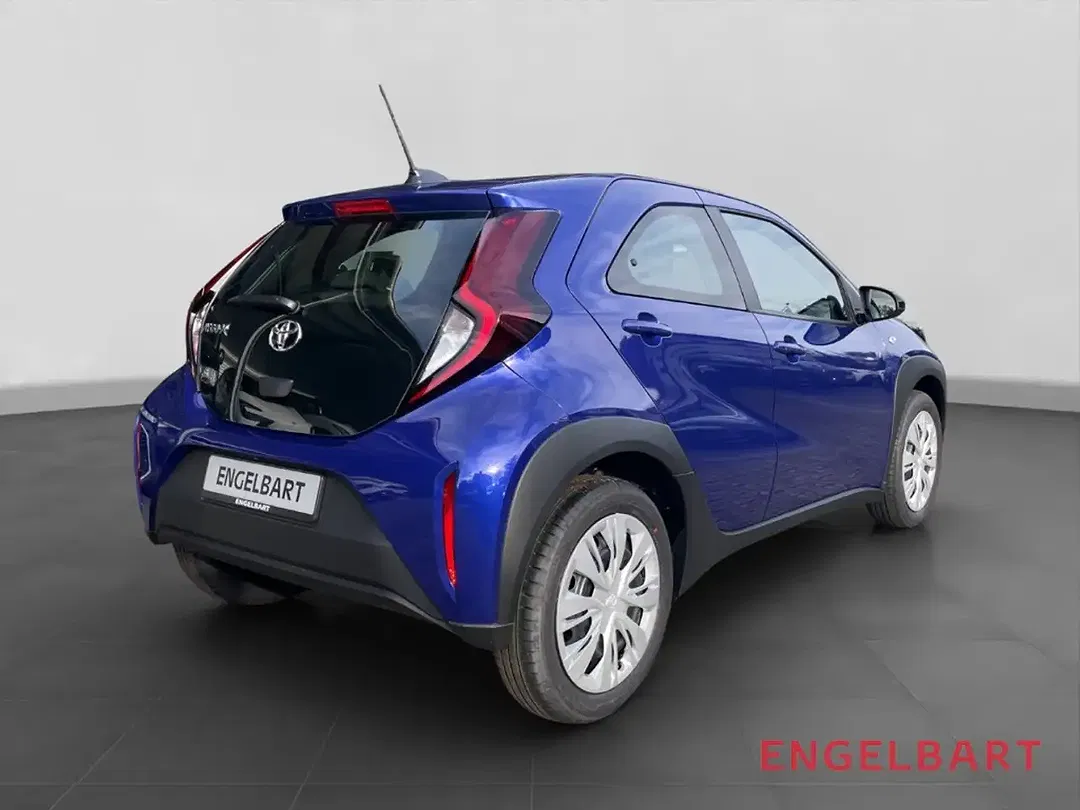Toyota Aygo X - Thumbnail 4