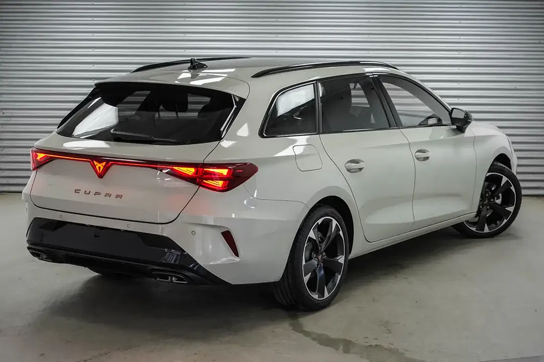 CUPRA Leon - Thumbnail 2