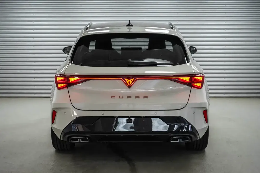CUPRA Leon - Thumbnail 3