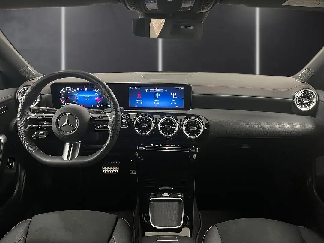 Mercedes-Benz CLA 180 - Thumbnail 10