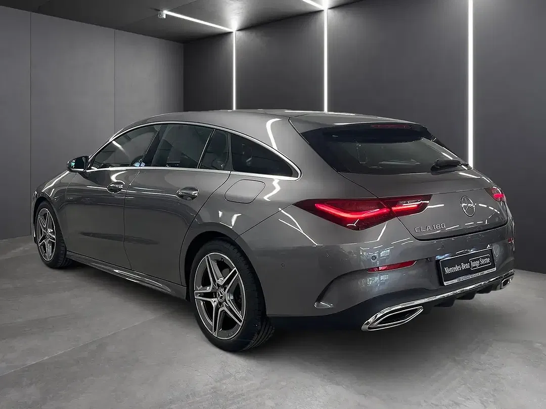 Mercedes-Benz CLA 180 - Thumbnail 4