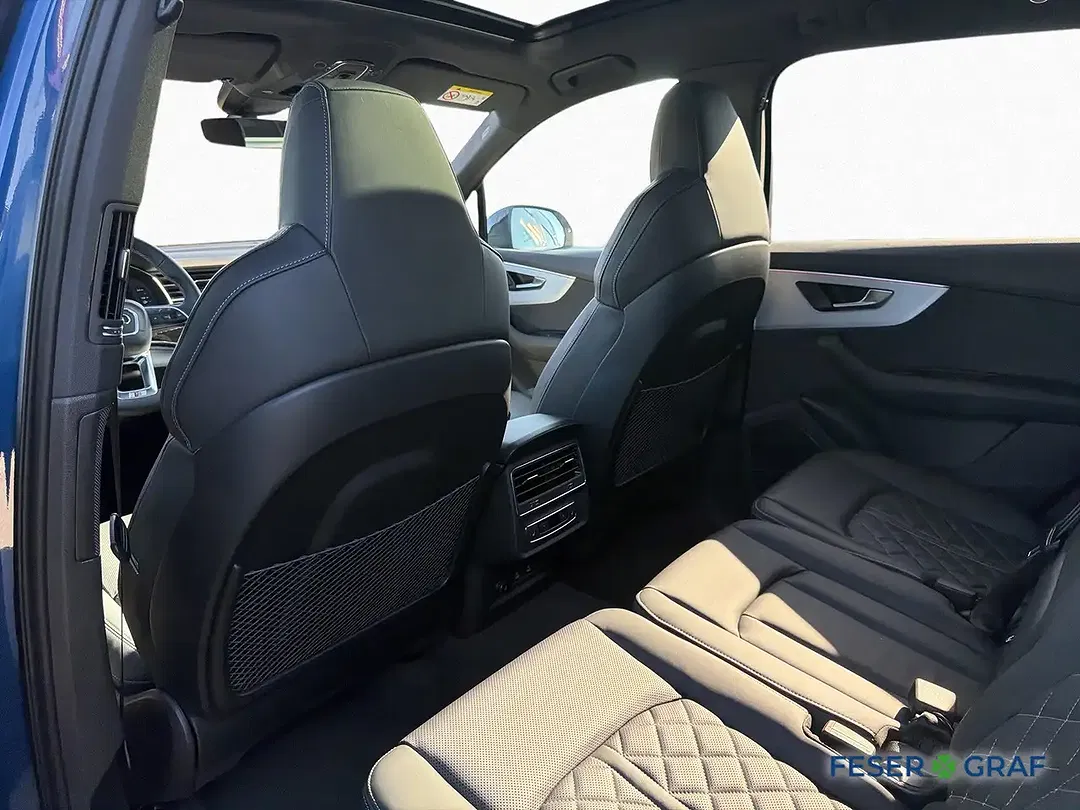 Audi Q7 - Thumbnail 8