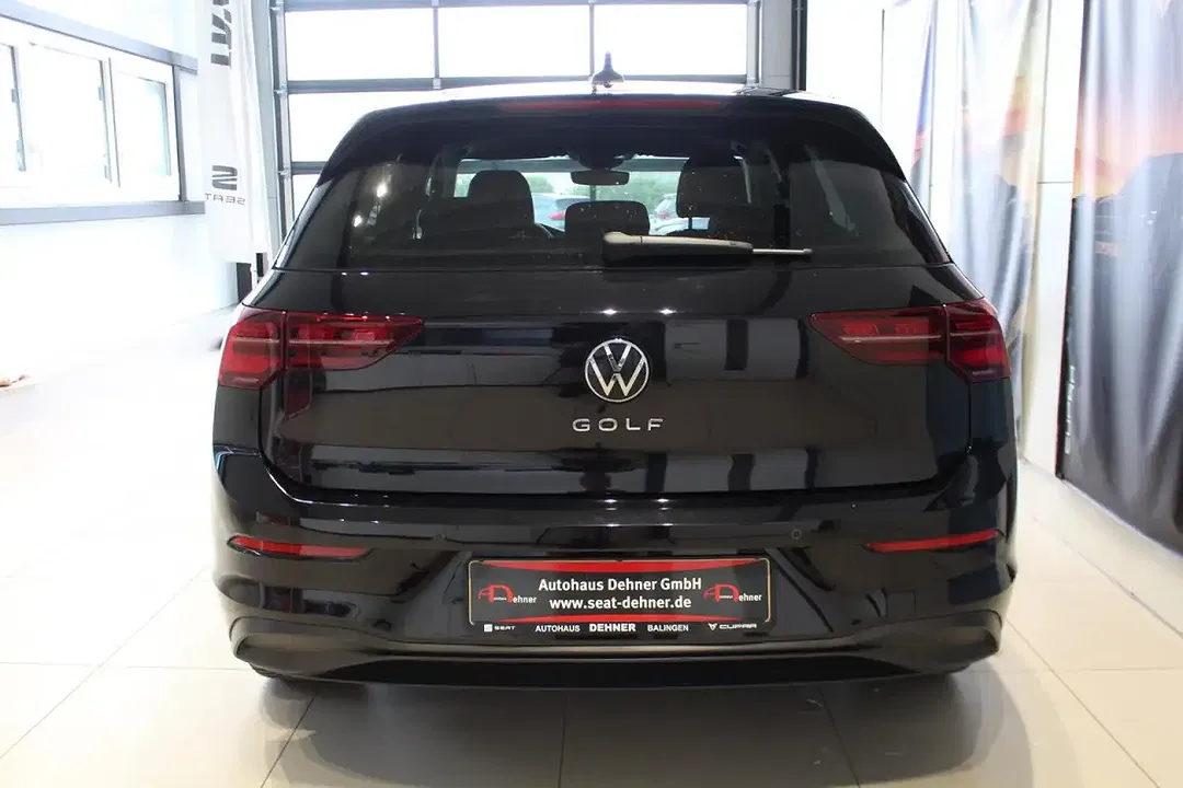 Volkswagen Golf - Thumbnail 4