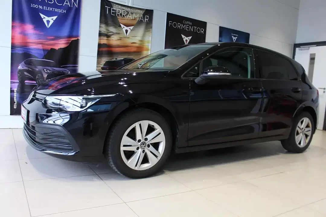 Volkswagen Golf - Thumbnail 5