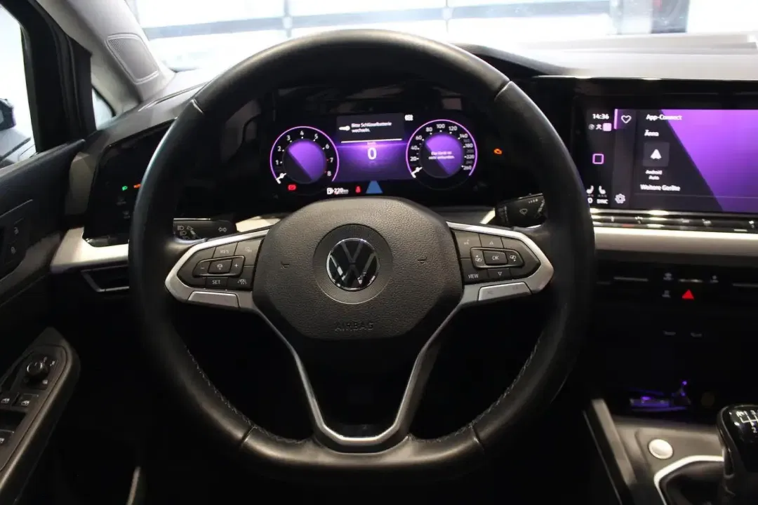 Volkswagen Golf - Thumbnail 6
