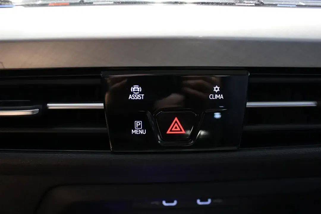 Volkswagen Golf - Thumbnail 9