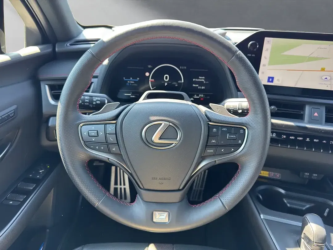 Lexus UX 250h - Thumbnail 10
