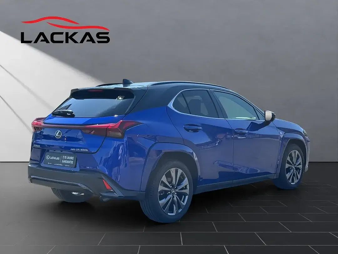 Lexus UX 250h - Thumbnail 5