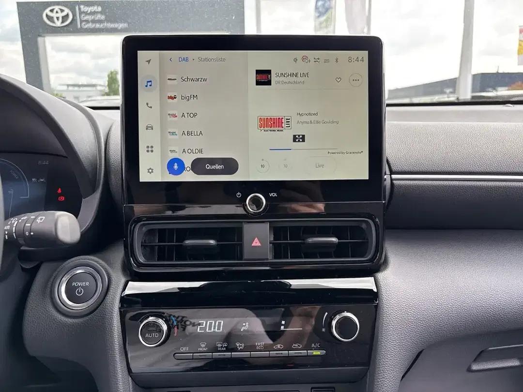 Toyota Yaris Cross - Thumbnail 14