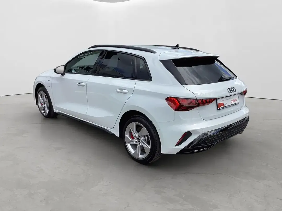 Audi A3 - Thumbnail 4