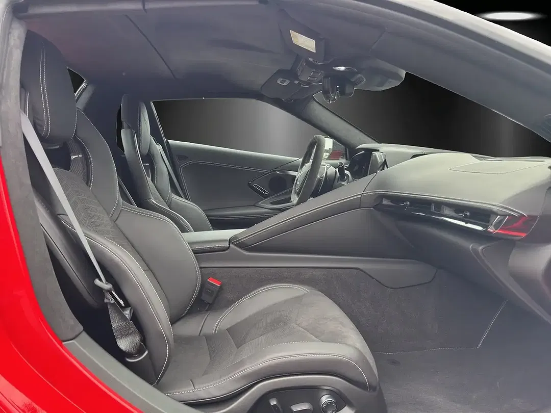 Corvette C8 - Thumbnail 11