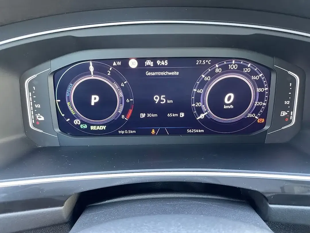 Volkswagen Tiguan - Thumbnail 11