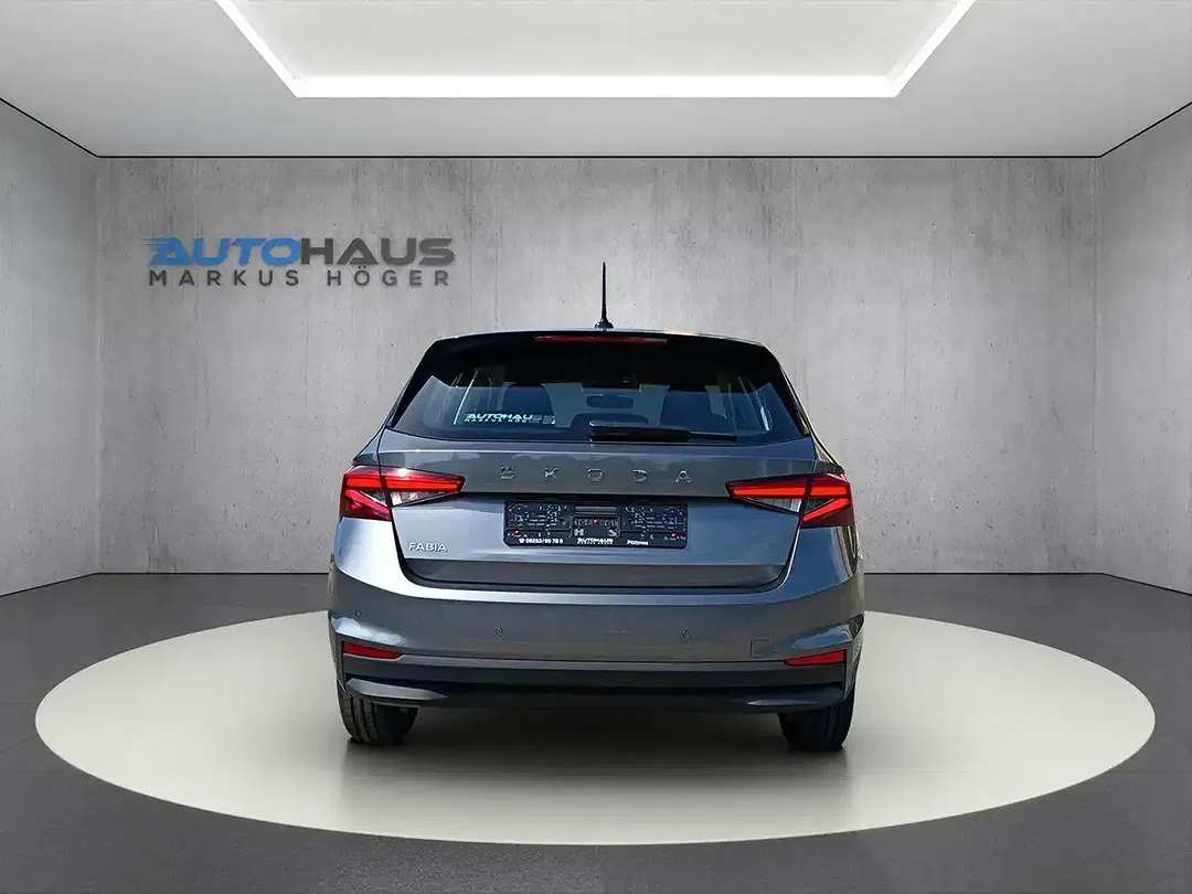 Skoda Fabia - Thumbnail 4