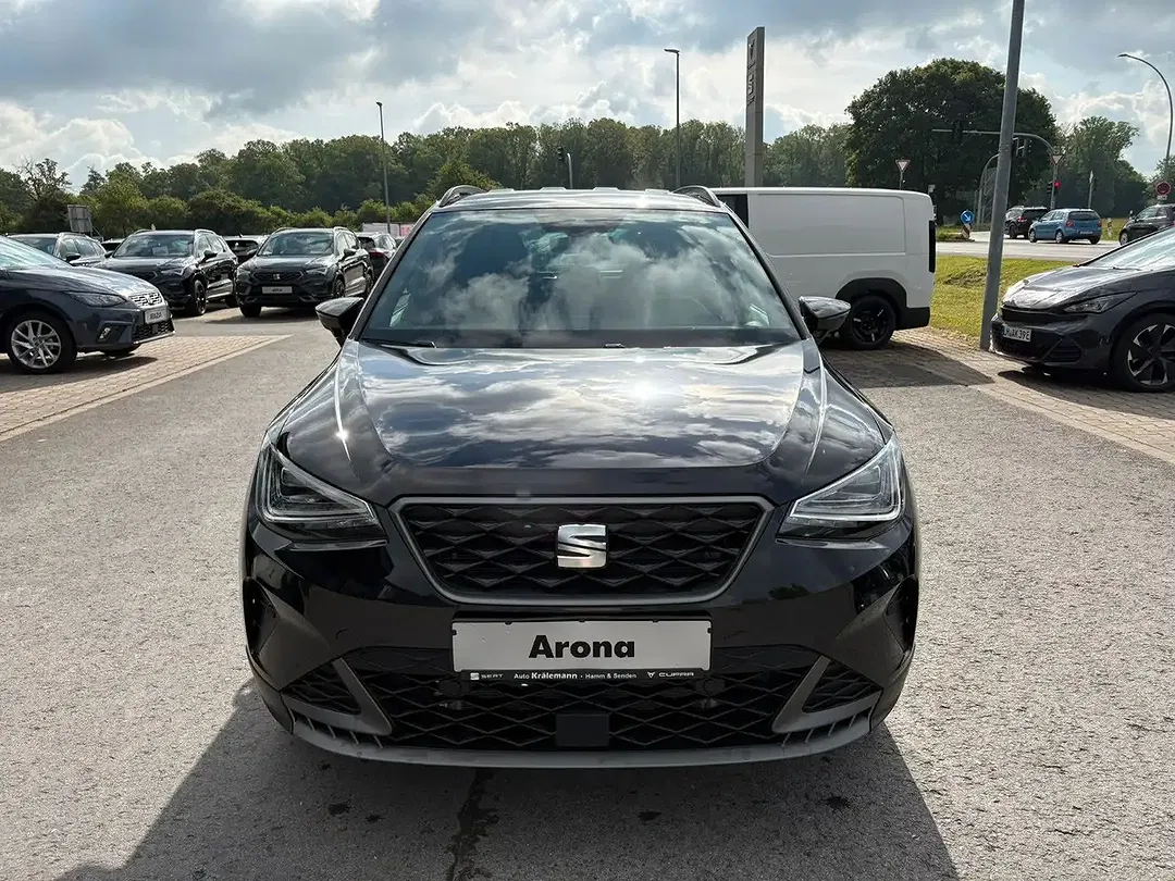 SEAT Arona - Thumbnail 2