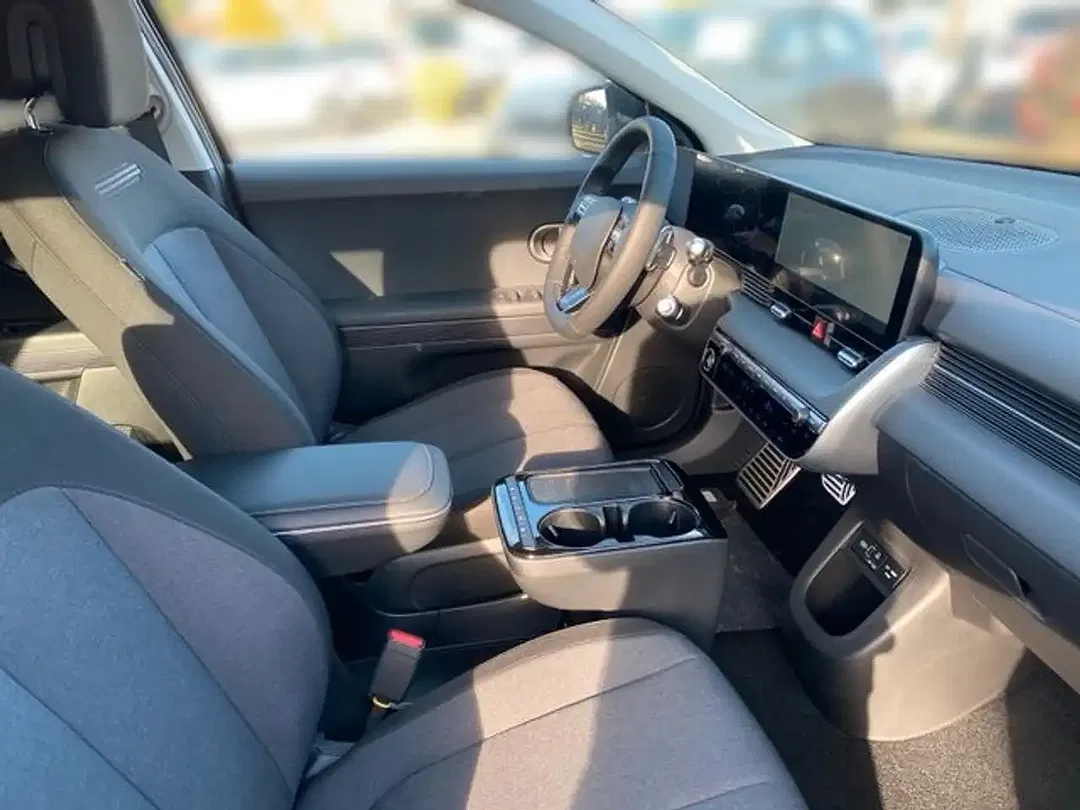 Hyundai IONIQ 5 - Thumbnail 14