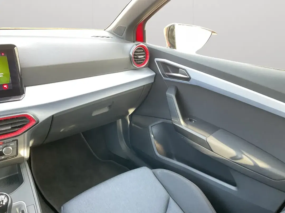 SEAT Ibiza - Thumbnail 11