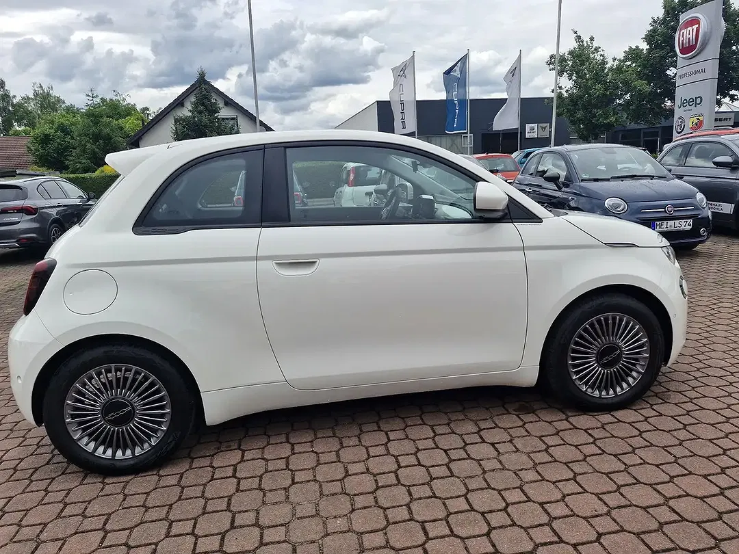 Fiat 500e - Thumbnail 5