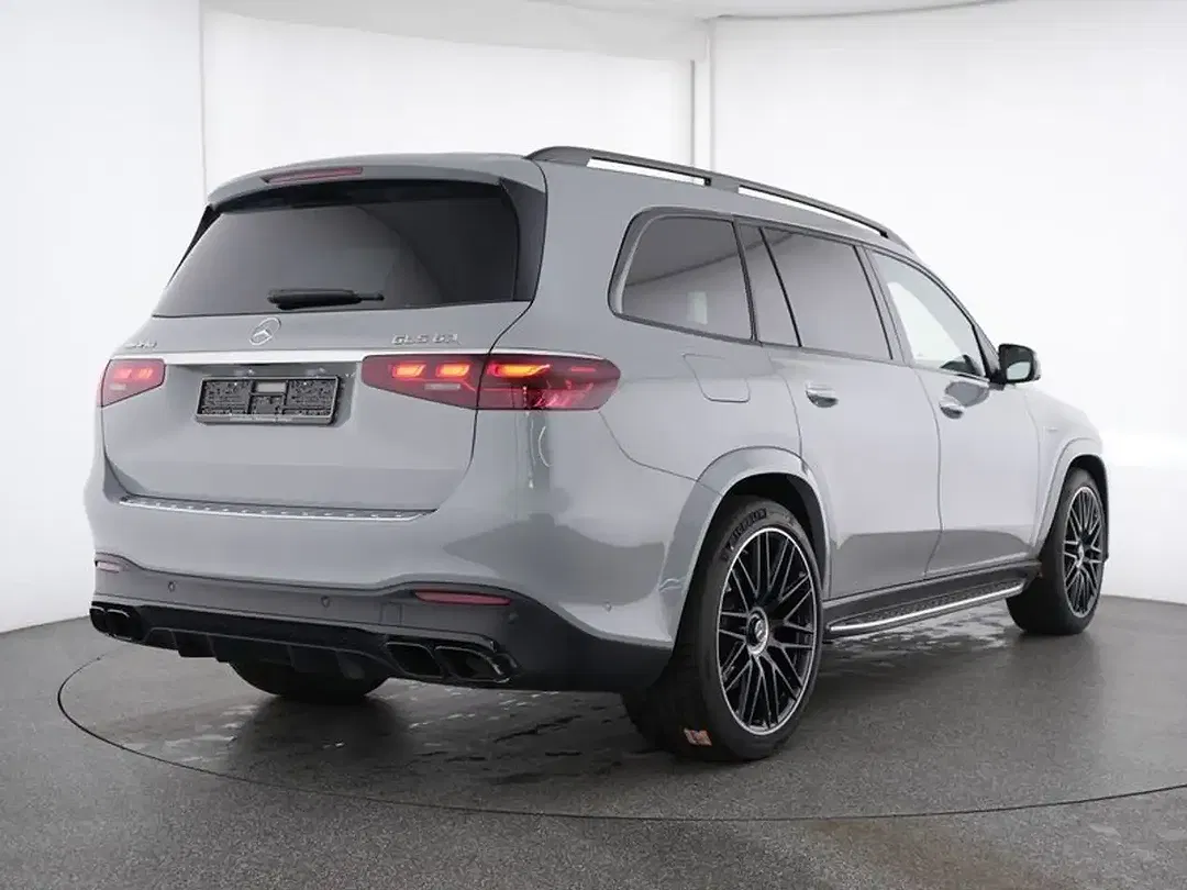 Mercedes-Benz GLS 63 AMG 4MATIC - foto 2