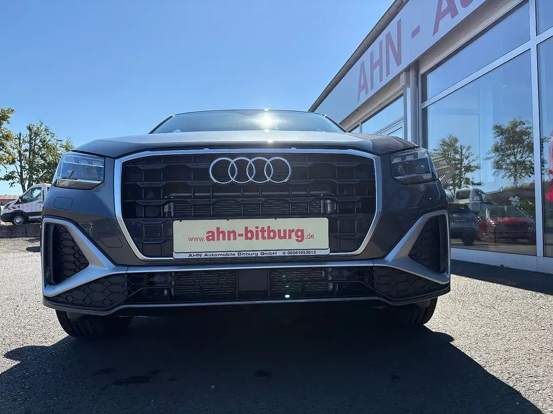 Audi Q2 - Thumbnail 12