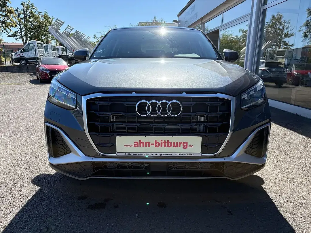 Audi Q2 - Thumbnail 3