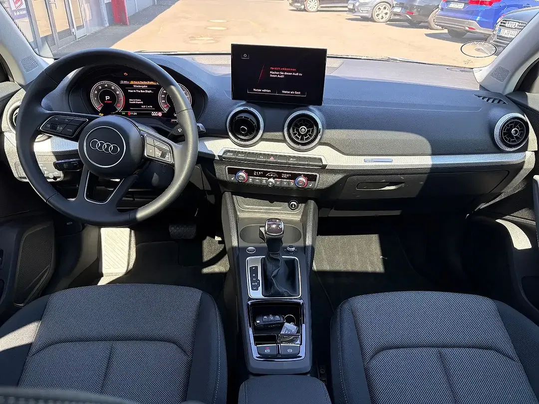 Audi Q2 - Thumbnail 35