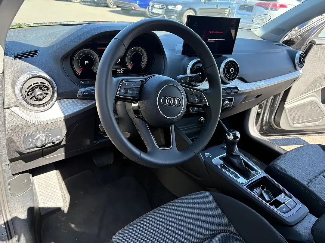 Audi Q2 - Thumbnail 38