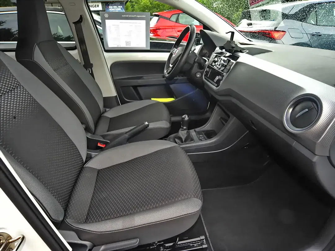Volkswagen up! - Thumbnail 7