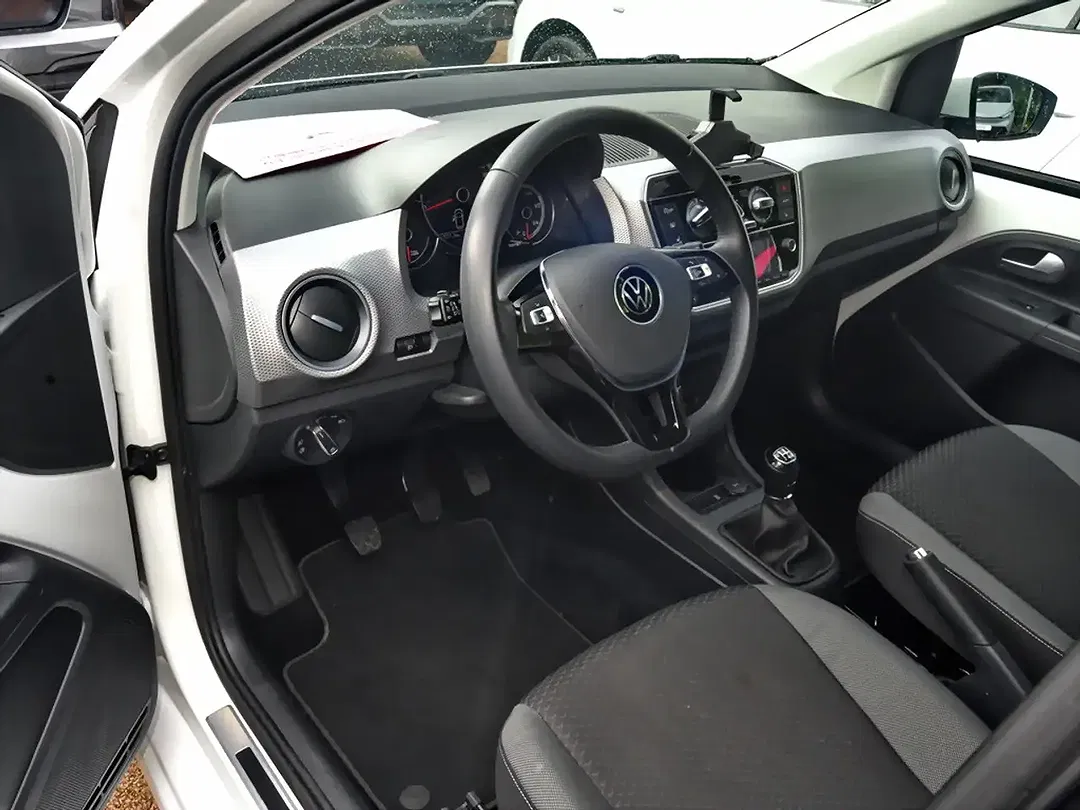 Volkswagen up! - Thumbnail 9