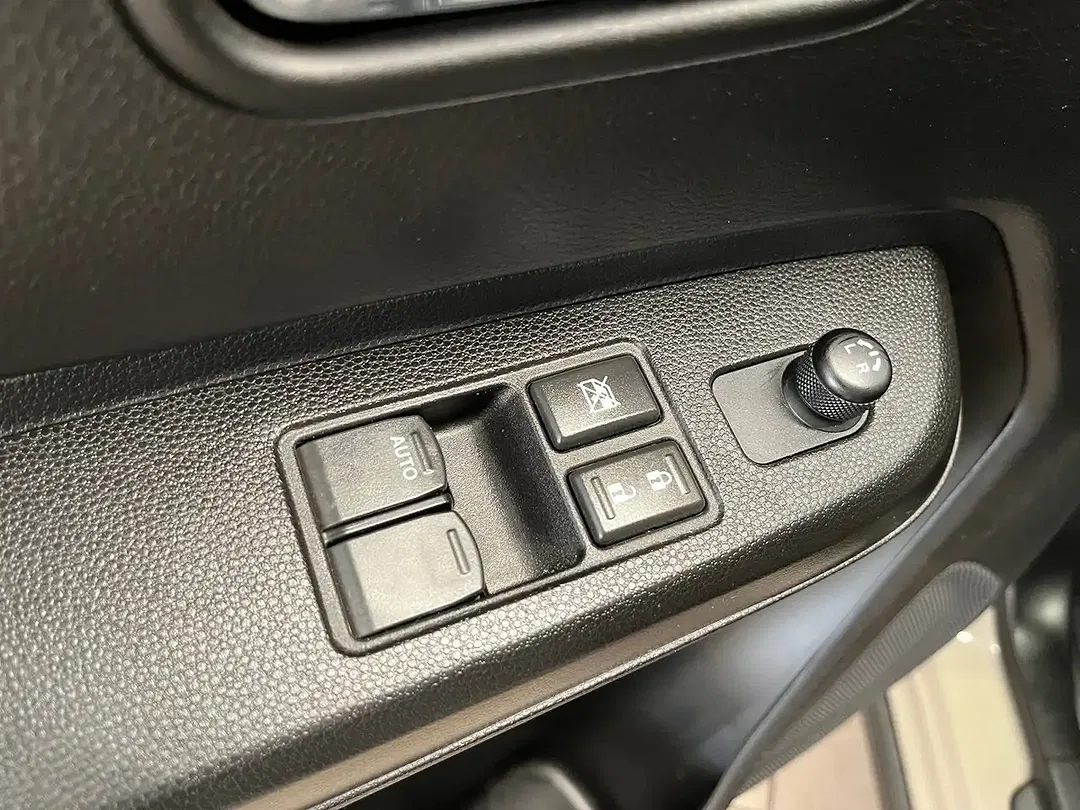 Suzuki Ignis - Thumbnail 15