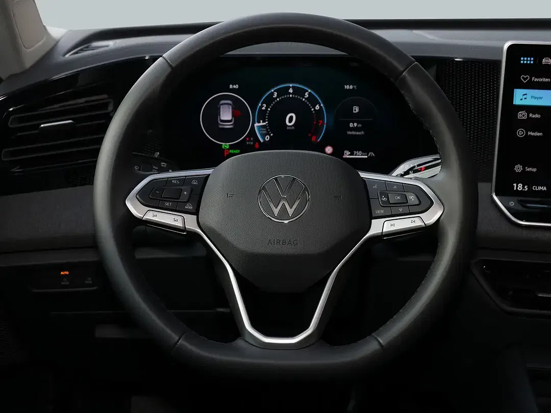 Volkswagen Tiguan - Thumbnail 15