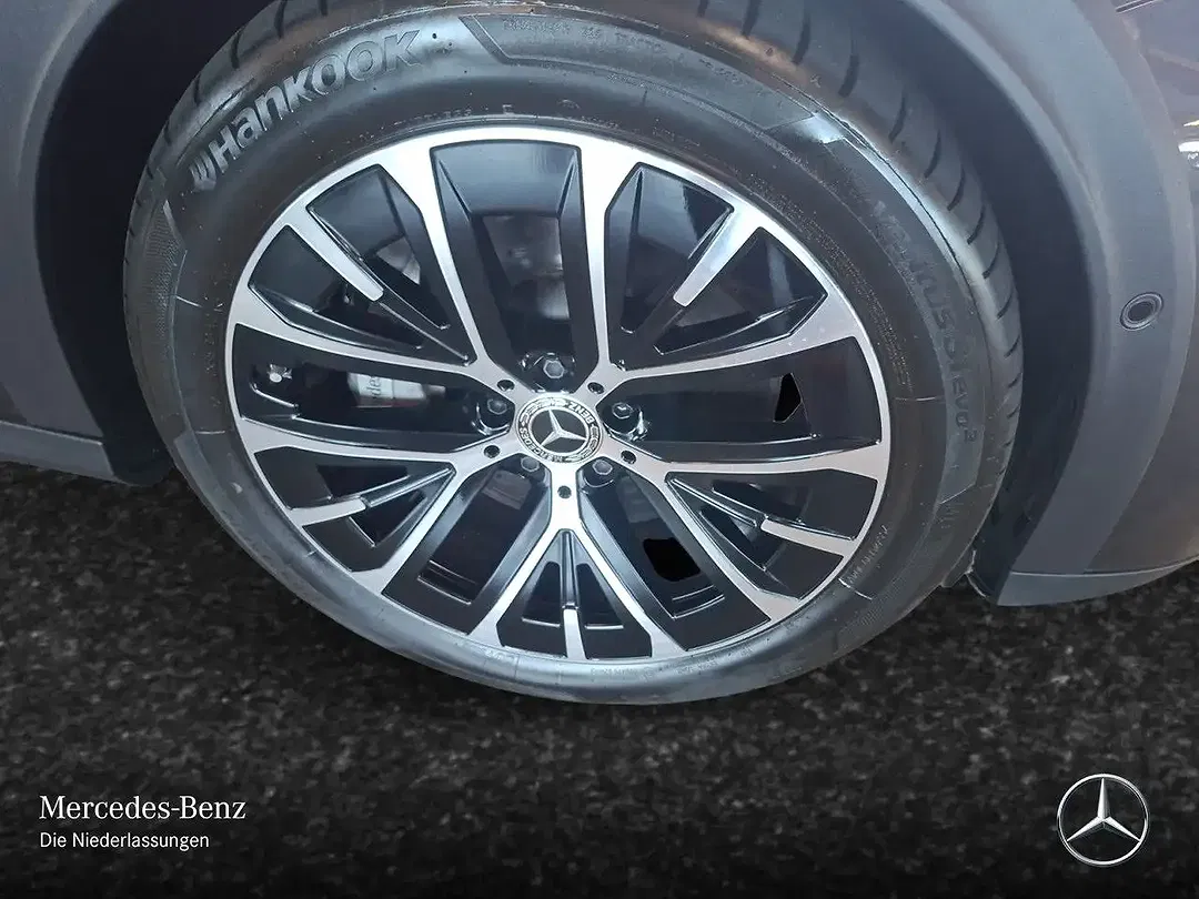 Mercedes-Benz E 300 - Thumbnail 5