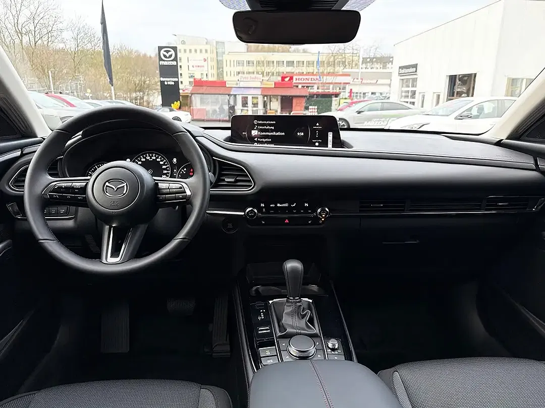 Mazda CX-30 - Thumbnail 6