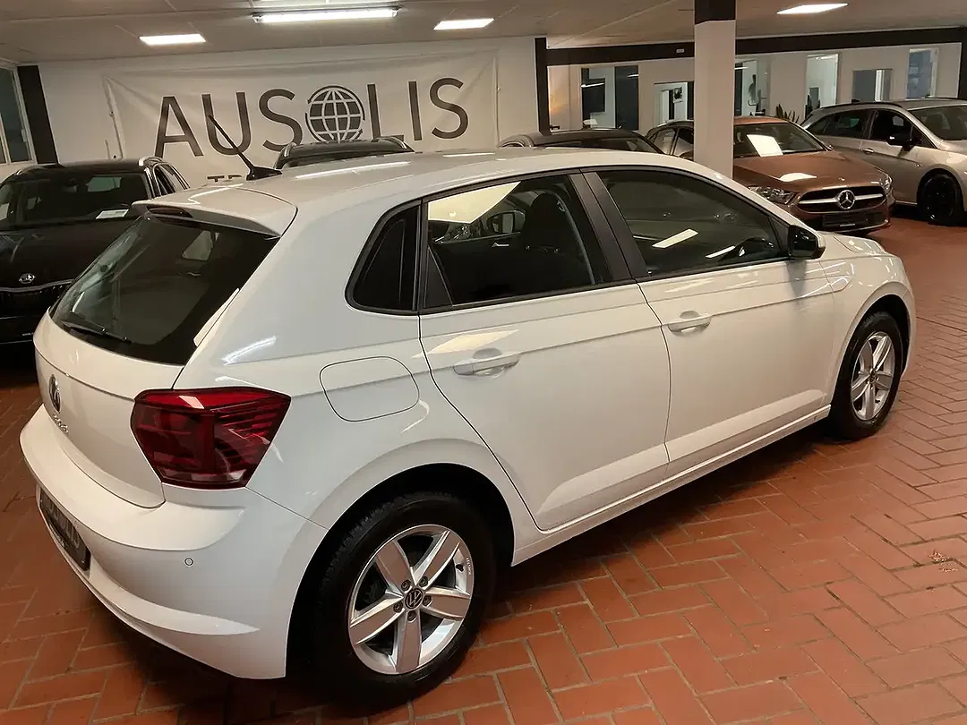 Volkswagen Polo - Thumbnail 3