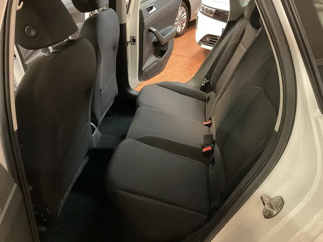 Volkswagen Polo - Thumbnail 5