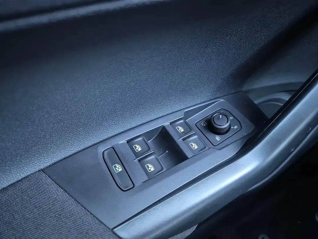 Volkswagen Taigo - Thumbnail 12