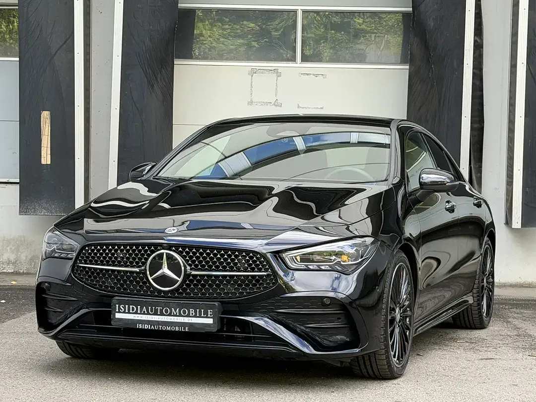 Mercedes-Benz CLA 200 - Thumbnail 1