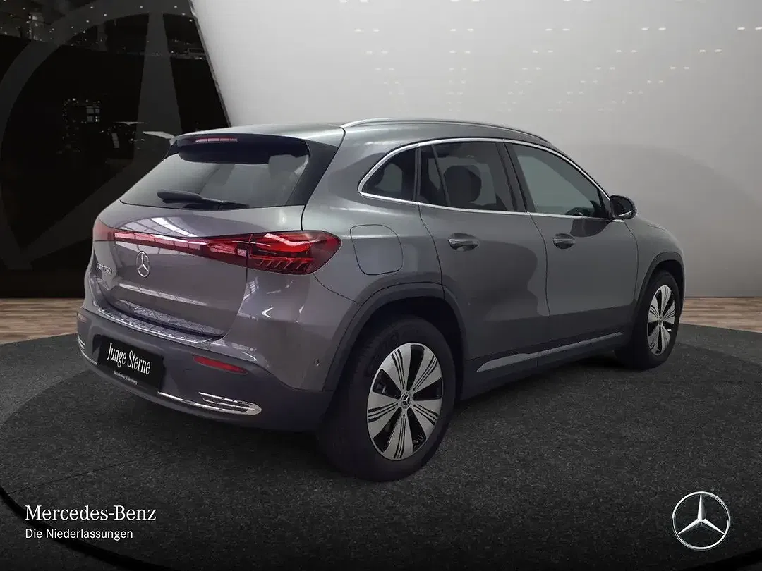 Mercedes-Benz EQA 250 - Thumbnail 7