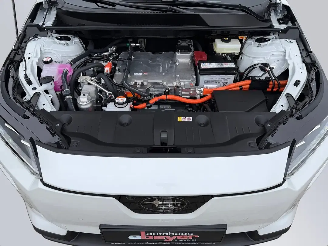 Subaru Solterra - Thumbnail 9