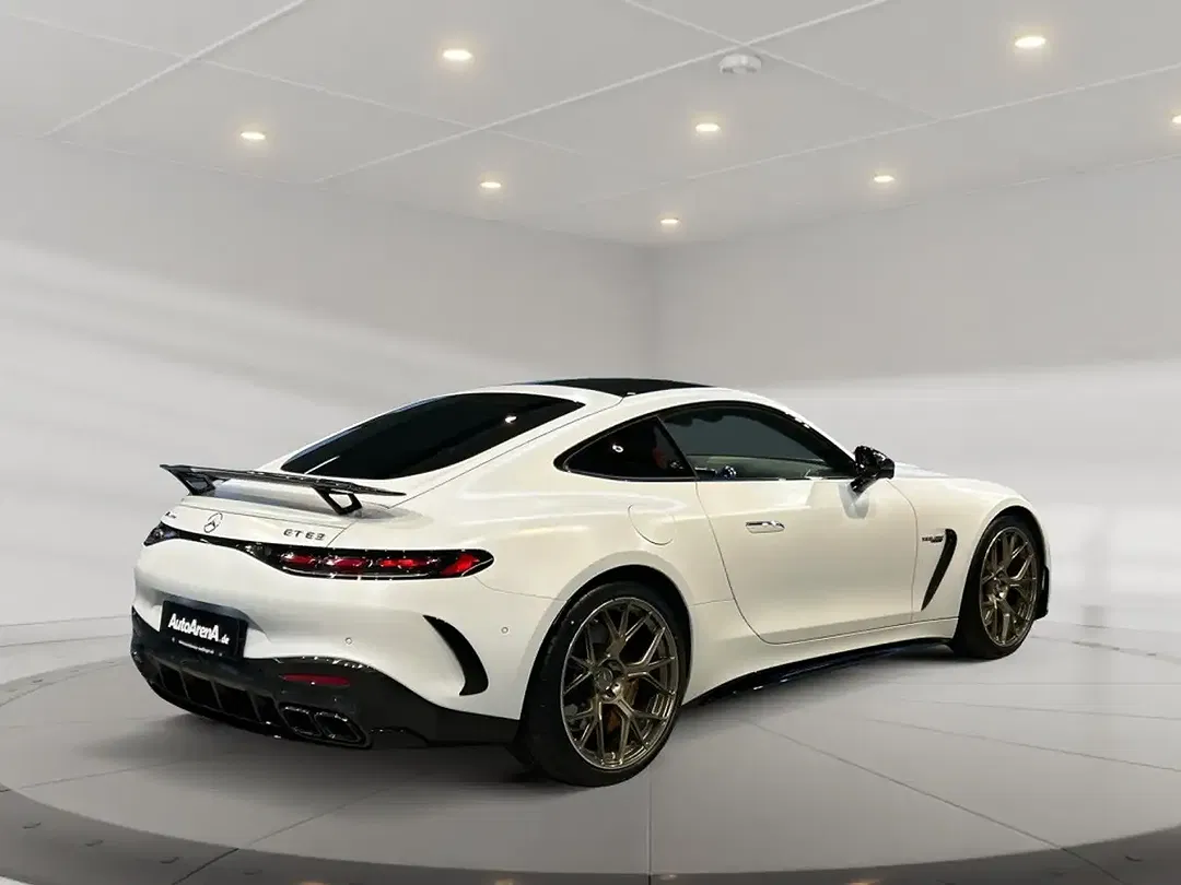 Mercedes-Benz AMG GT - Thumbnail 2