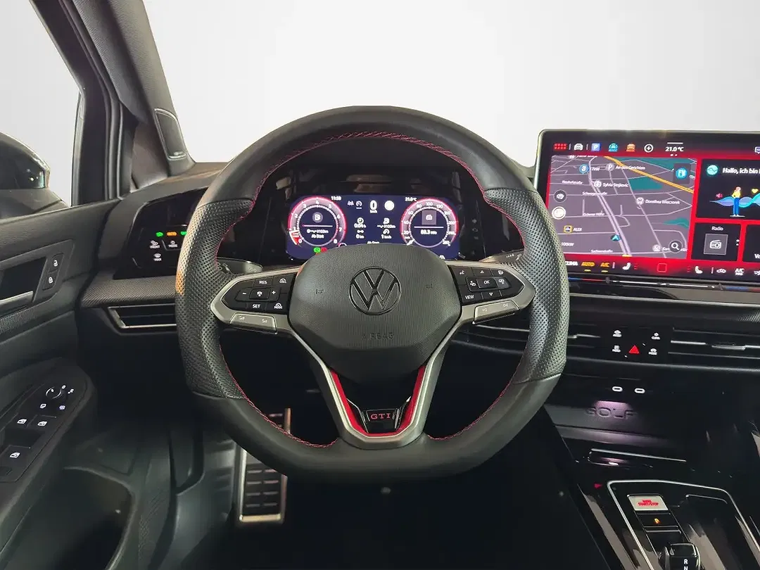 Volkswagen Golf - Thumbnail 12