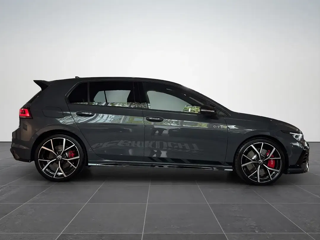 Volkswagen Golf - Thumbnail 7