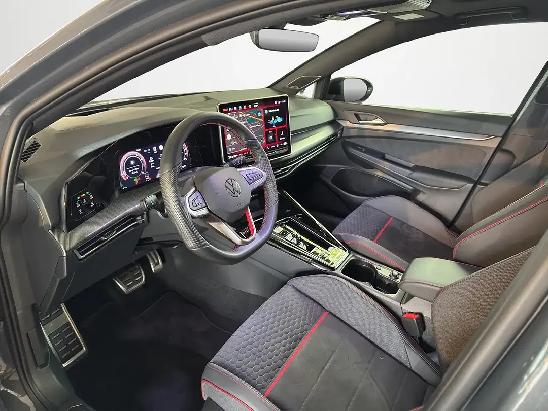Volkswagen Golf - Thumbnail 9