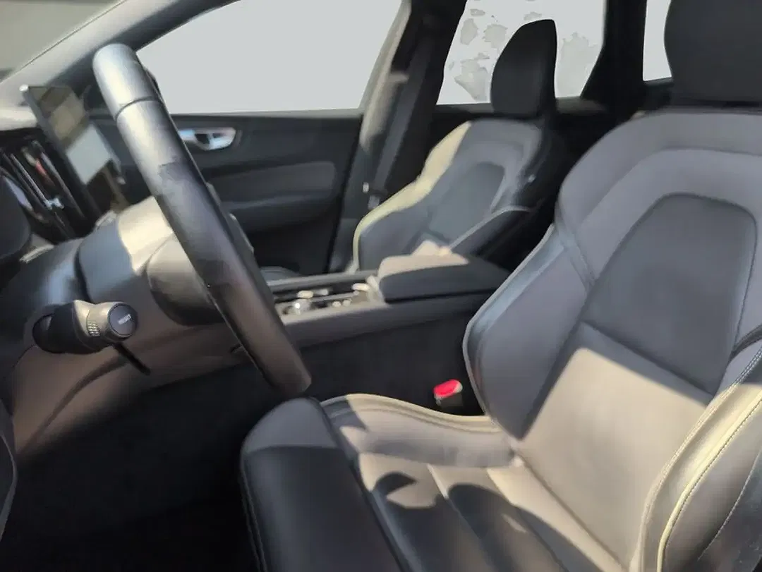 Volvo XC60 - Thumbnail 10