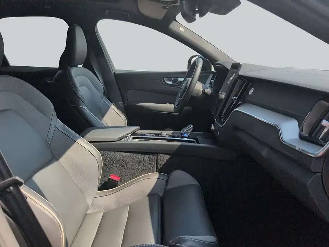 Volvo XC60 - Thumbnail 12